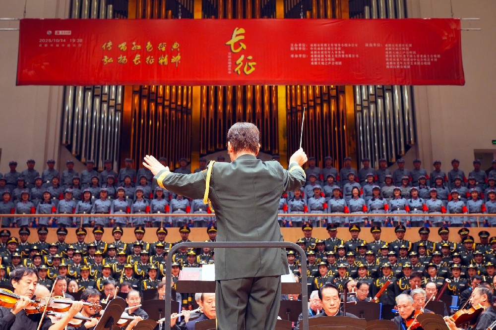 金宮，金宮雞精，金宮味精，金宮火鍋底料，金宮香腸臘肉調(diào)料，金宮小龍蝦調(diào)料，金宮魚(yú)調(diào)料，金宮調(diào)料定制，金宮調(diào)味品定制